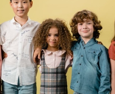 Autonomia in Crescita: Come Insegnare ai Bambini a Vestirsi da Soli (Senza Stress)