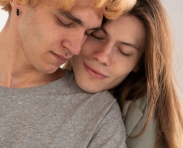 Amarsi Senza Perdersi: Come Coltivare l’Indipendenza Emotiva nella Vita di Coppia