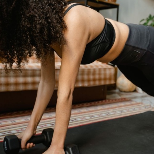 Allenarsi in Inverno Senza Uscire: Il Workout Perfetto da Fare a Casa