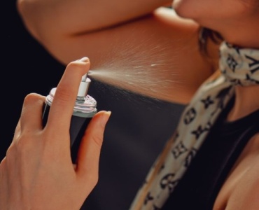 Spray o roll-on? Guida pratica per scegliere il deodorante perfetto per te
